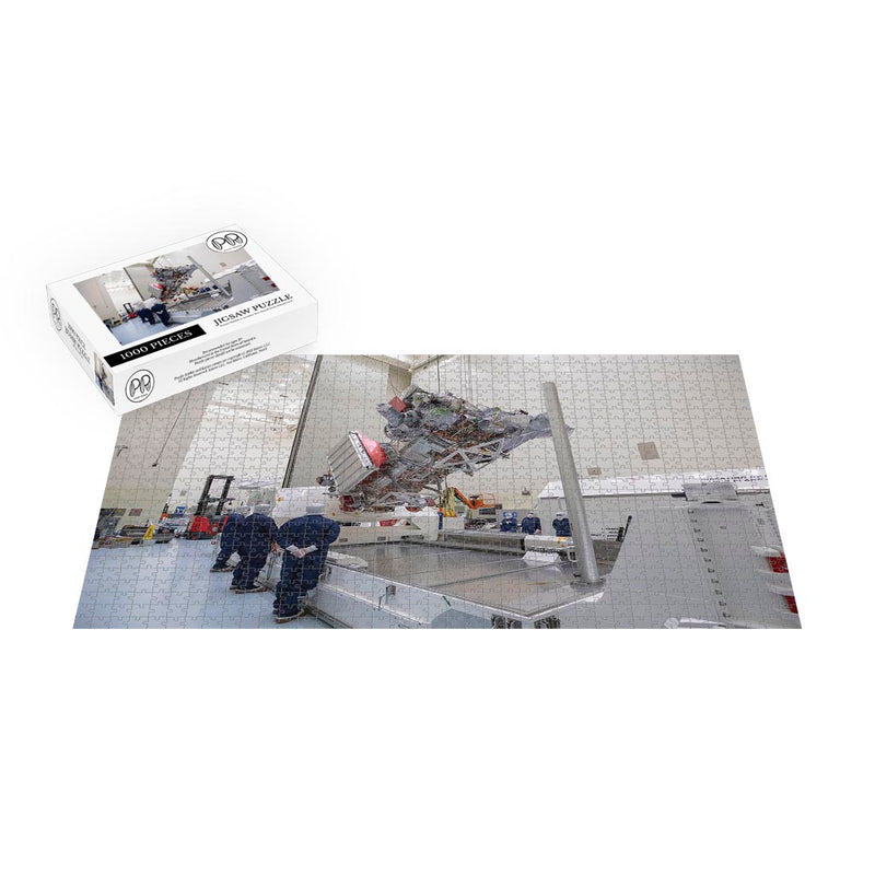 Crews Unpack NASA&