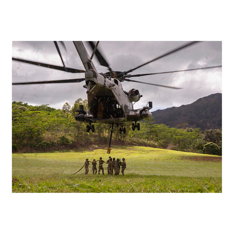 Marines Sling Load CH-53E Super Stallion at Schofield Barracks, HI Jigsaw Puzzle