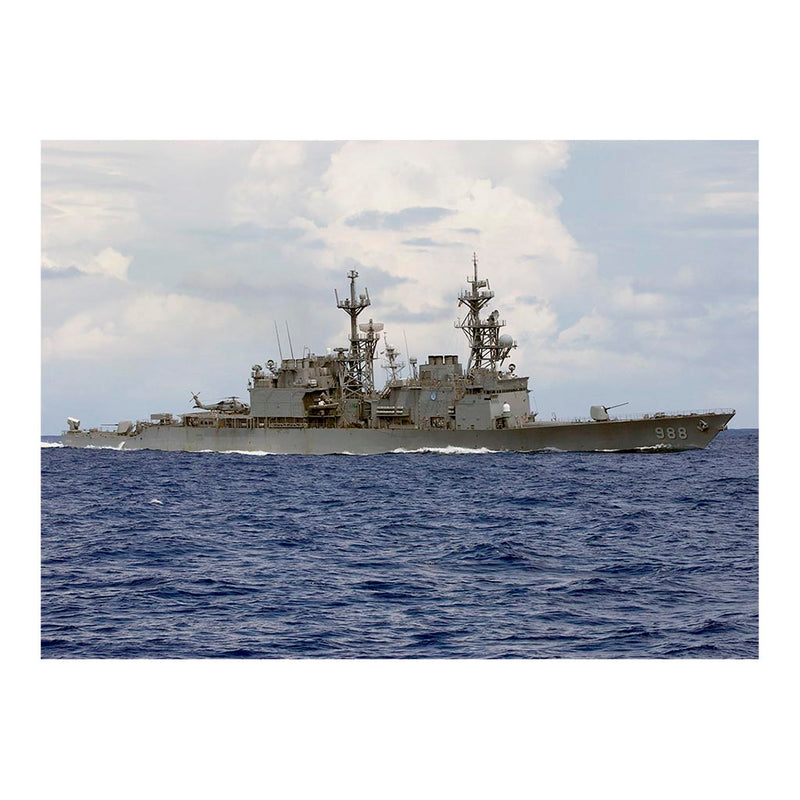Destroyer USS Thorn (DD 988) Sails In The Atlantic Ocean Jigsaw Puzzle