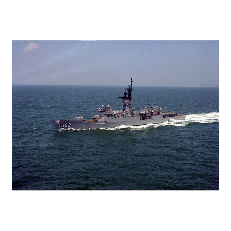 Frigate USS Thomas C. Hart (FF 1092) Underway in Chesapeake Bay Jigsaw Puzzle