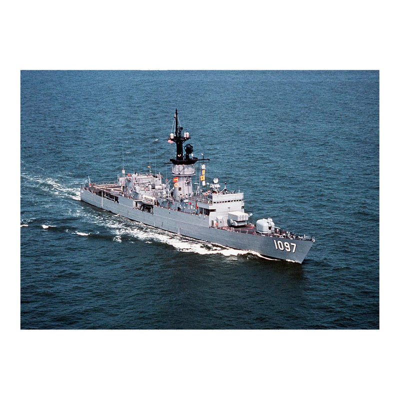 Frigate USS Moinester (FF 1097) Underway Jigsaw Puzzle