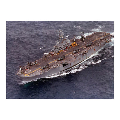 Amphibious Assault Ship USS Tripoli (LPH 10) Underway Jigsaw Puzzle